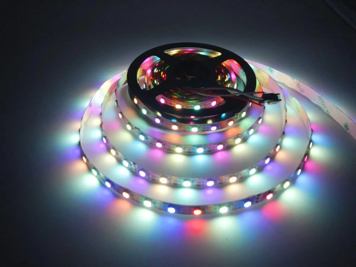 FluxTech - IP65 Individually Addressable Dream Colour Programmable  RGB LED Strip Light